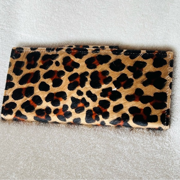 UPCYCLED COW HAIR LEOPARD PRINT LEATHER LONG BI-FOLD WALLET CLUTCH - Picture 2 of 12